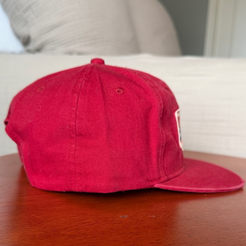 “Forrest Gump” Bubba Gump Shrimp Co. Red Logo Baseball Cap - Picture 3 of 6